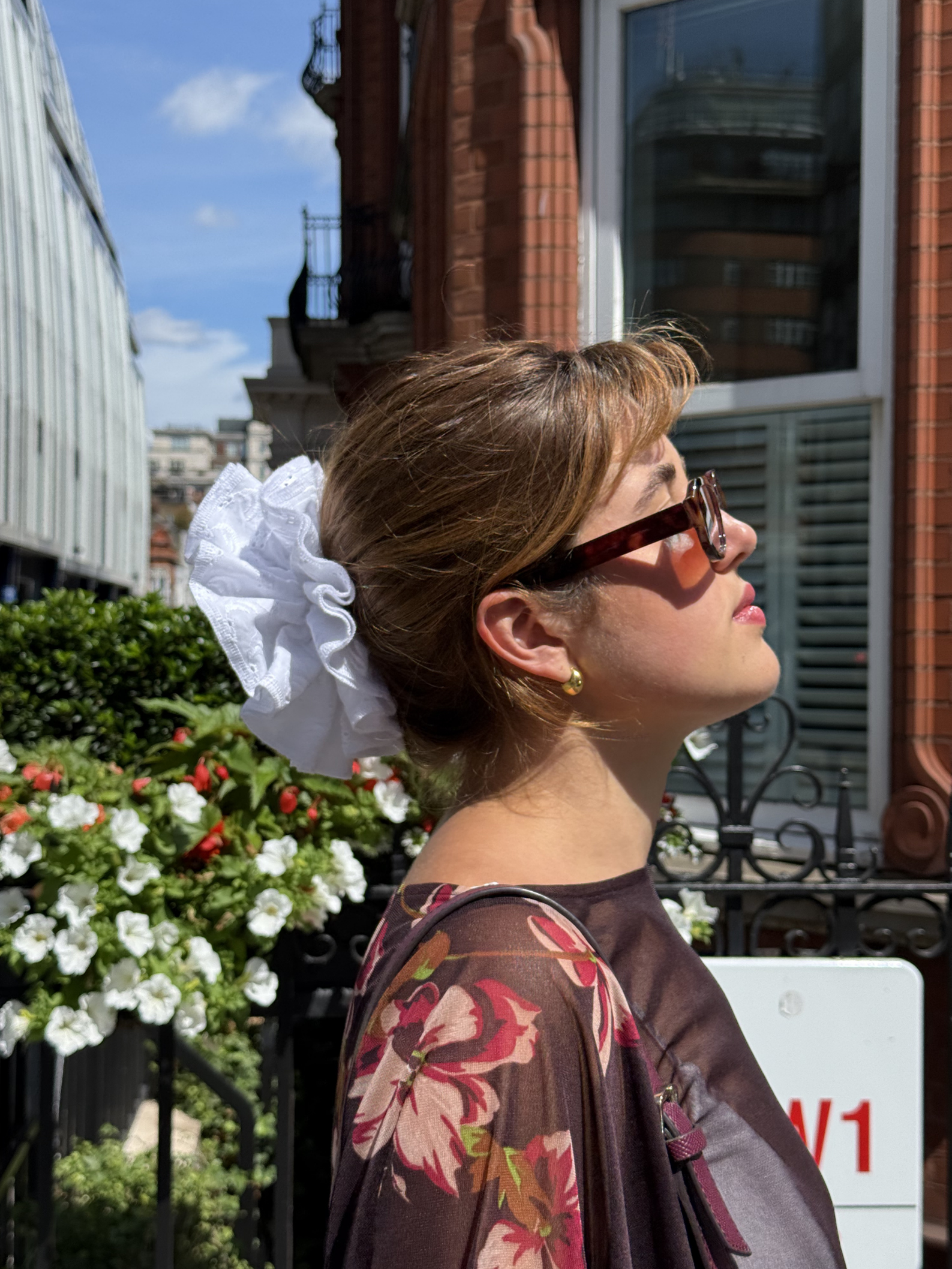 White Broderie Anglaise organic cotton scrunchie - Azaria | No More Nobody