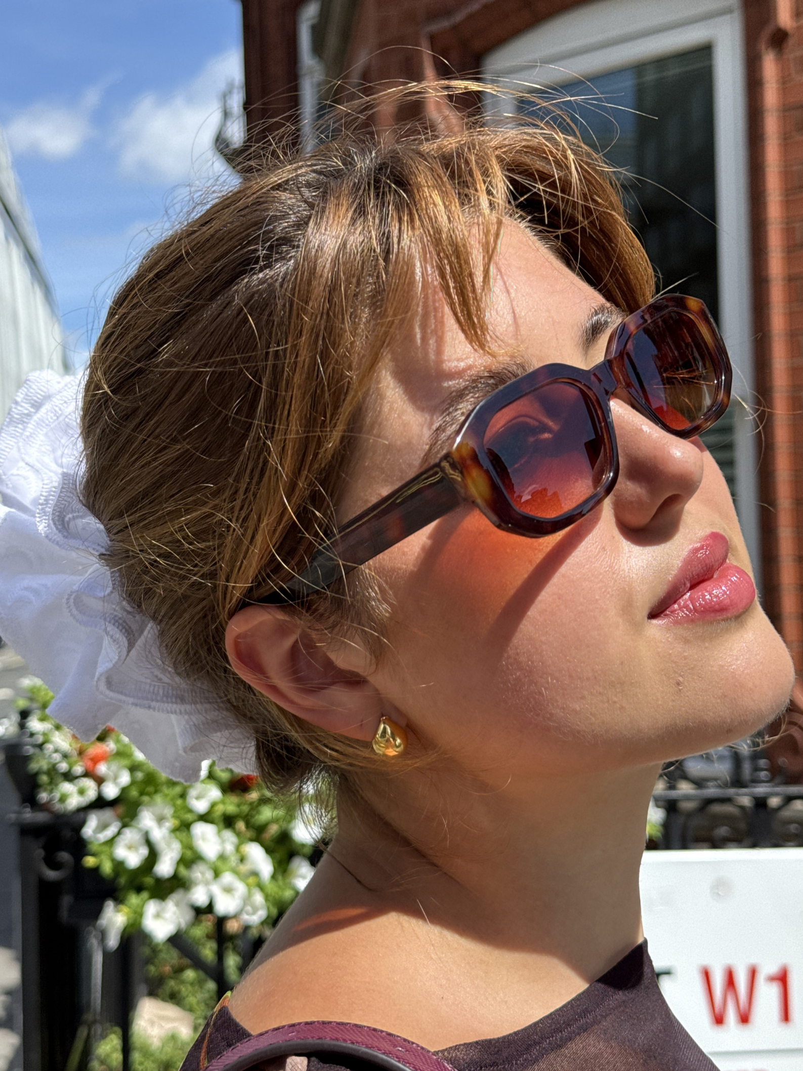 White Broderie Anglaise organic cotton scrunchie - Azaria | No More Nobody