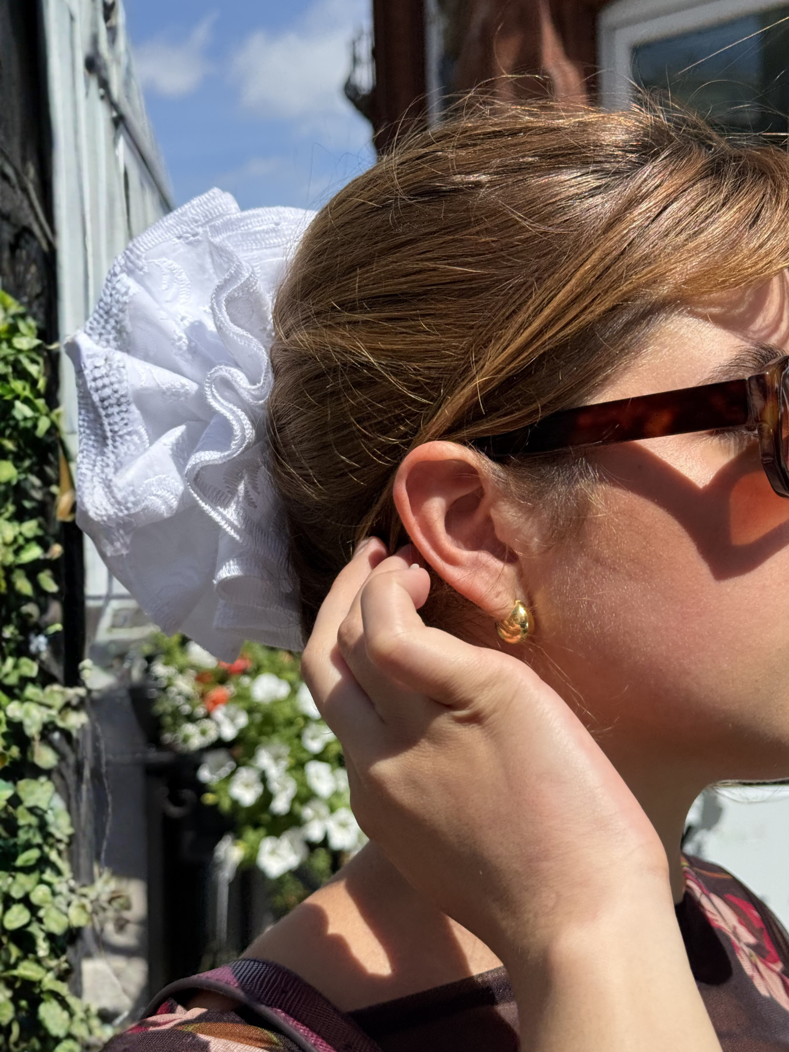 White Broderie Anglaise organic cotton scrunchie - Azaria | No More Nobody